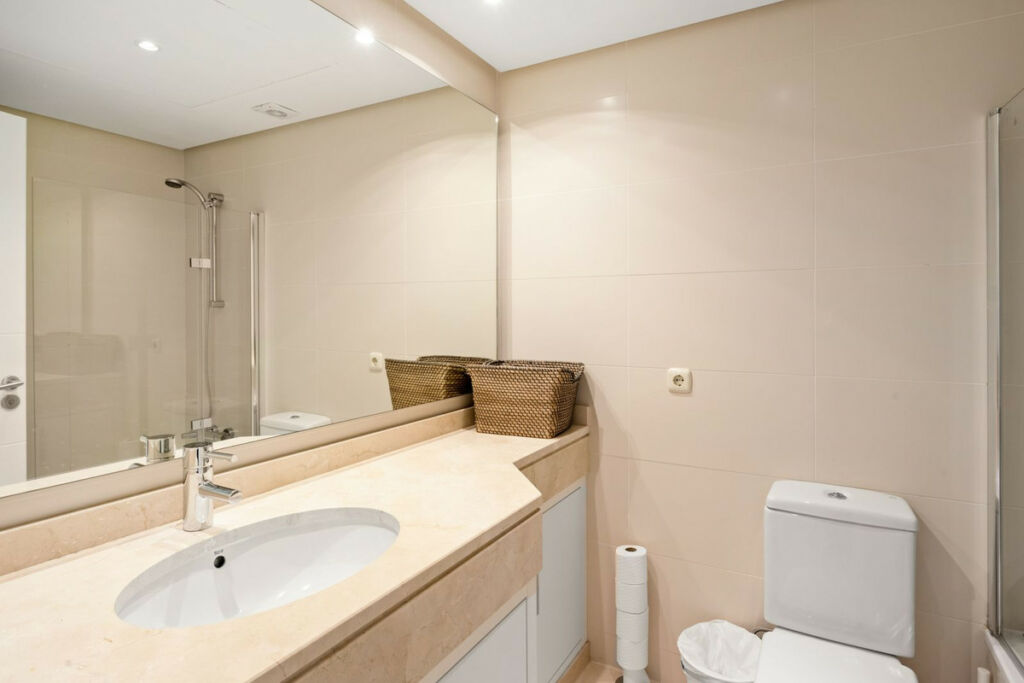 Ground Floor Apartment Casares Málaga - image 13