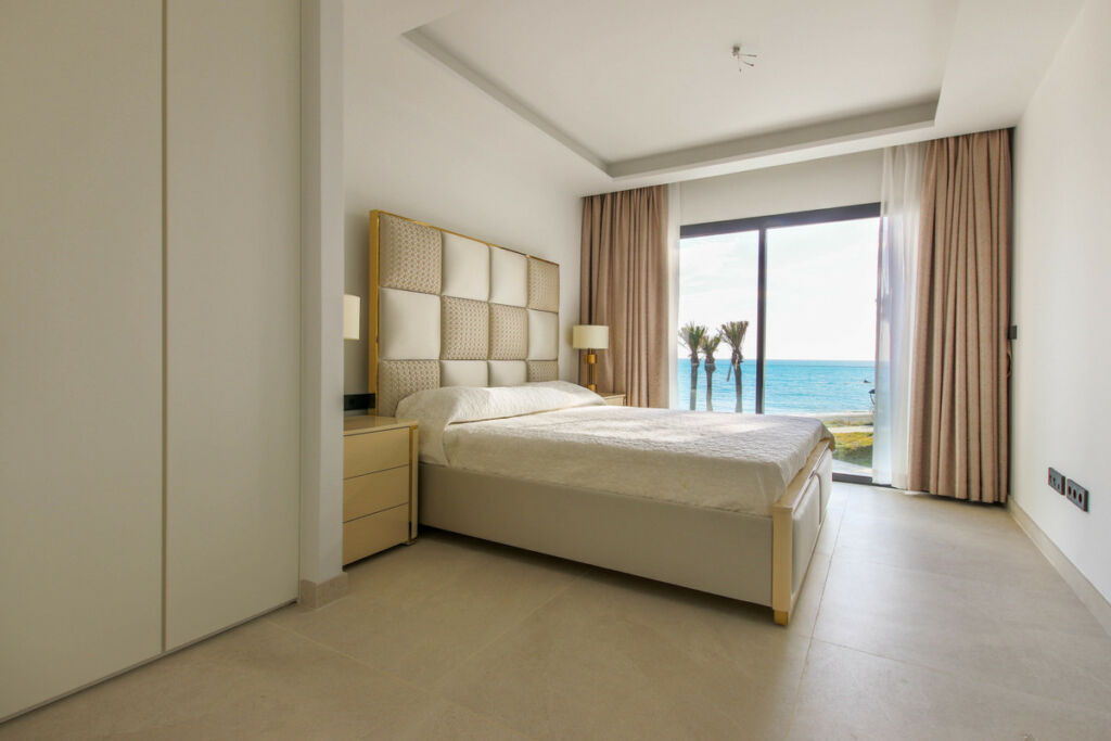 Townhouse Estepona Málaga - image 13