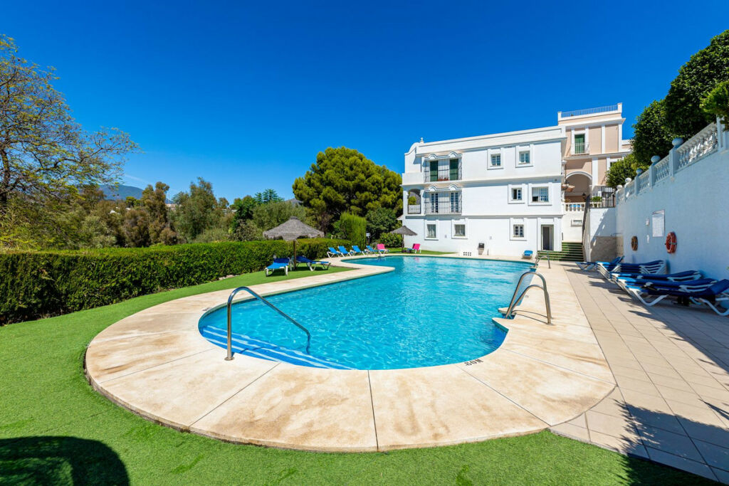 Townhouse Aloha Málaga - image 15
