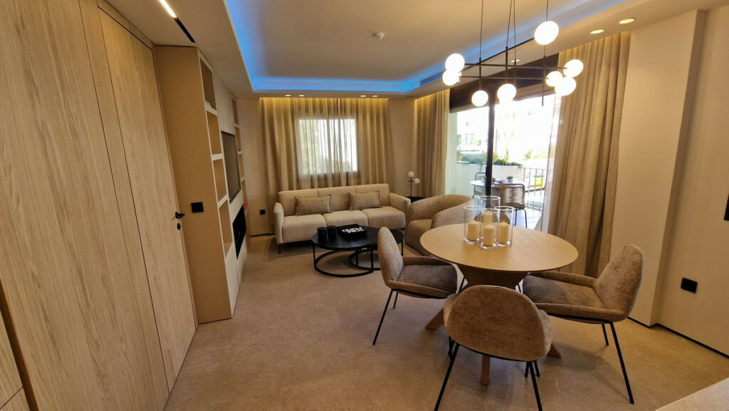 Middle Floor Apartment Nueva Andalucía Málaga - image 13