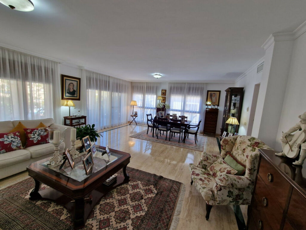 Semi-Detached House Marbella Málaga - image 12