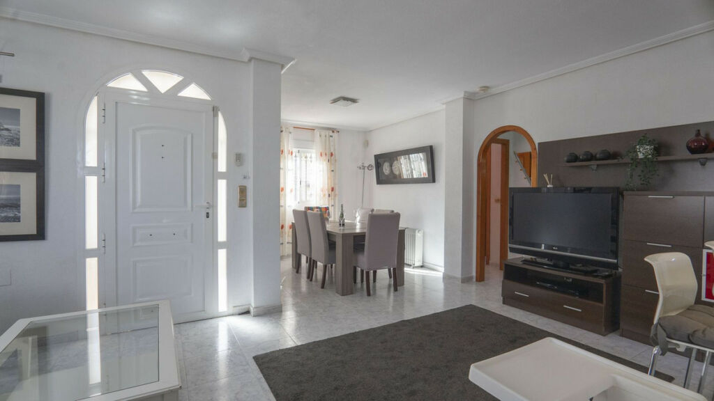 Detached Villa Villamartin Alicante - image 13
