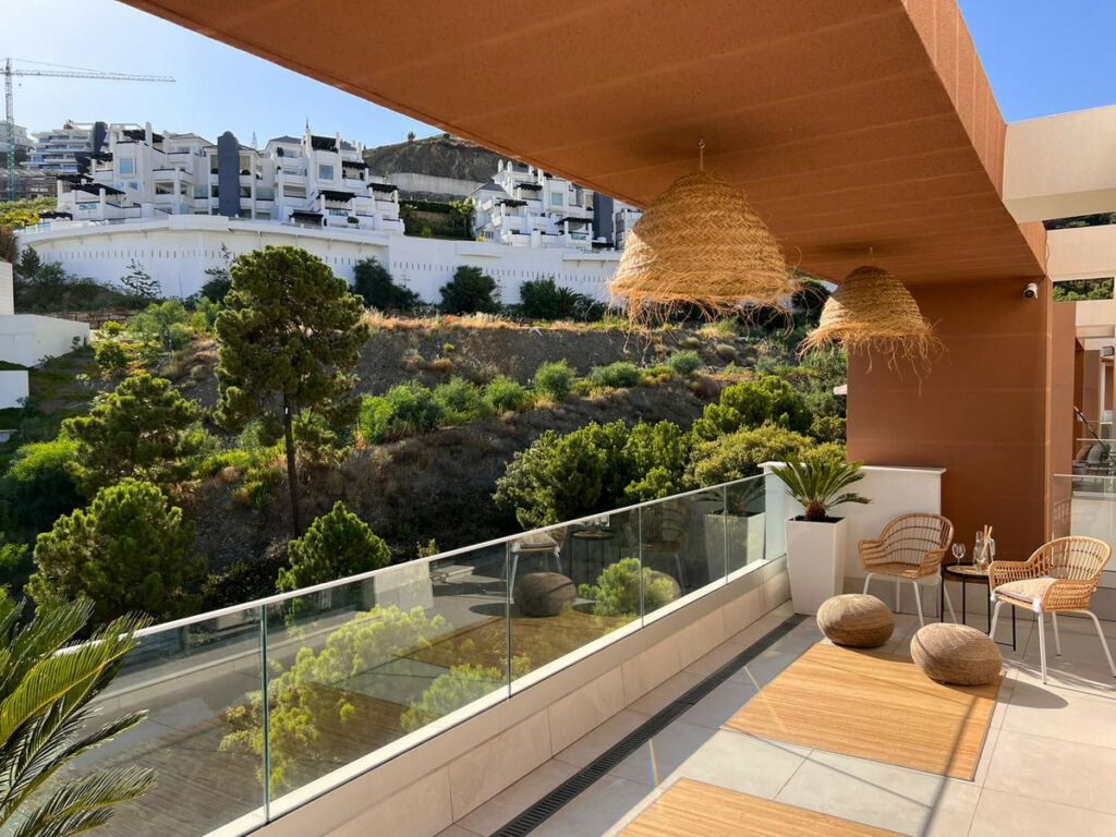 Ground Floor Apartment Benahavís Málaga - image 13