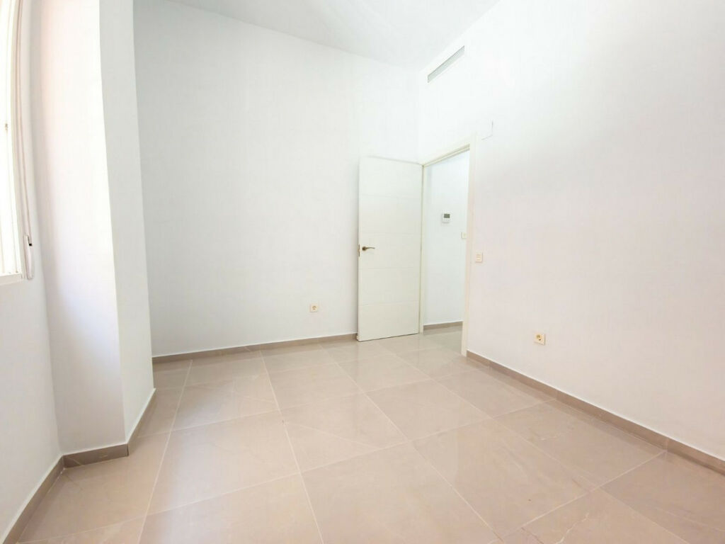 Ground Floor Apartment Torrevieja Alicante - image 13