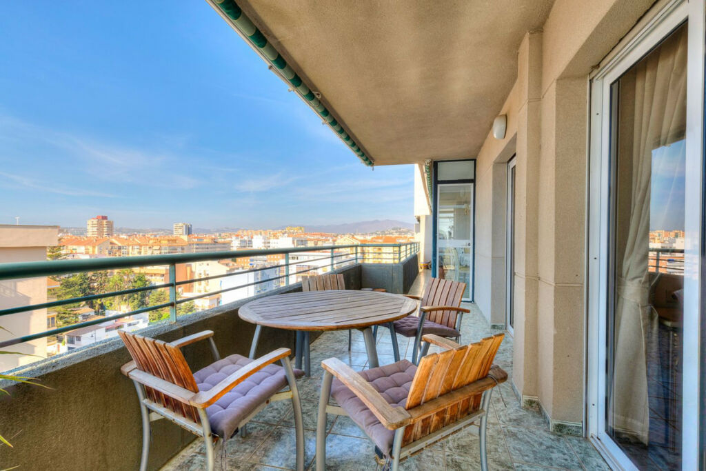 Penthouse Fuengirola Málaga - image 13