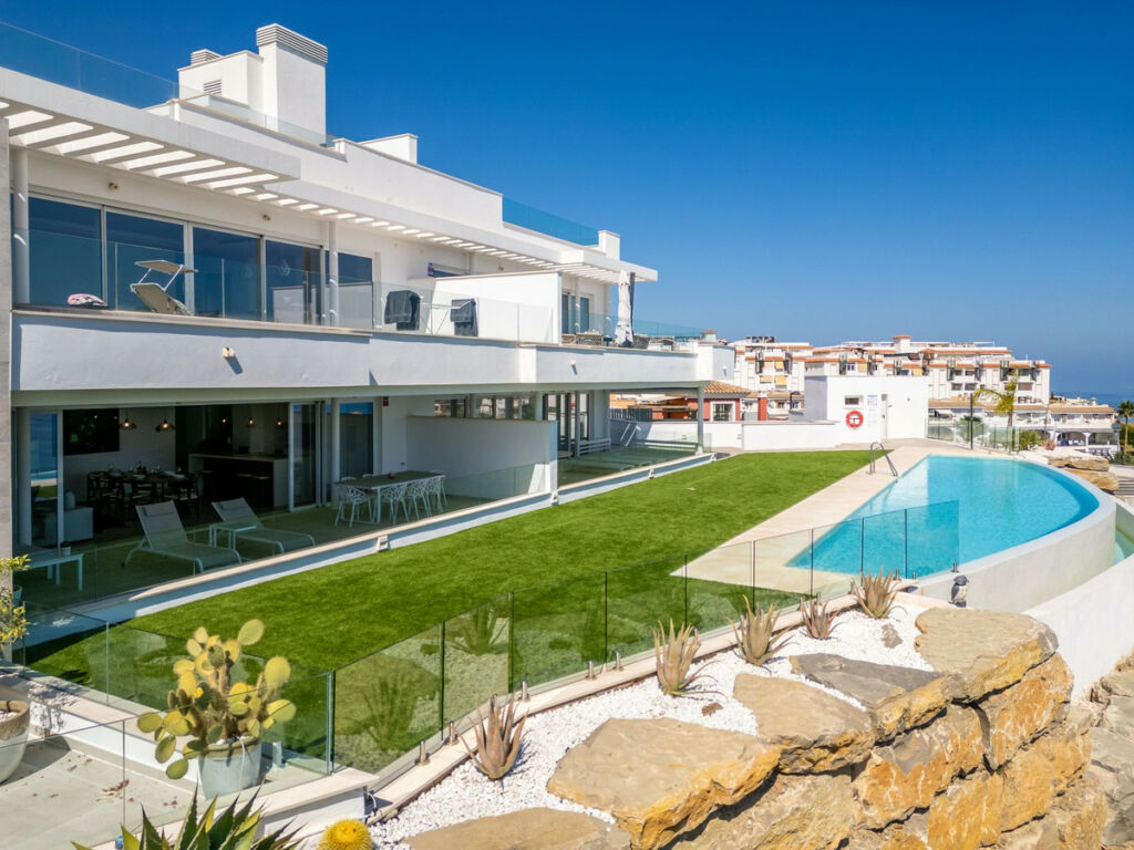 Ground Floor Apartment Higueron Málaga - image 13