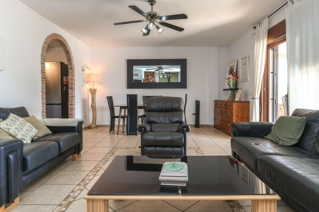 Detached Villa Alozaina Málaga - image 14