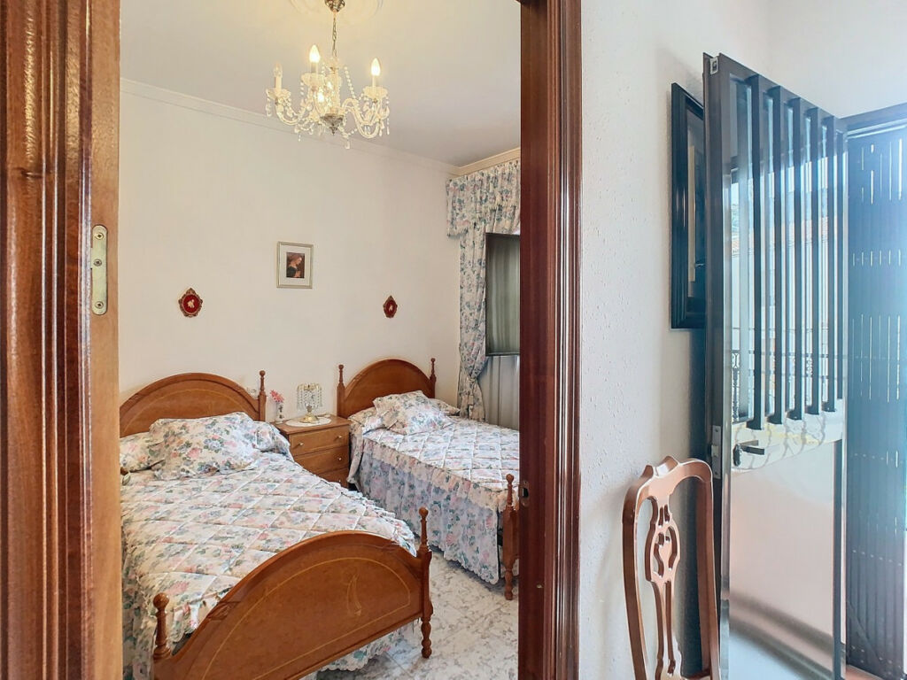 Semi-Detached House Periana Málaga - image 13