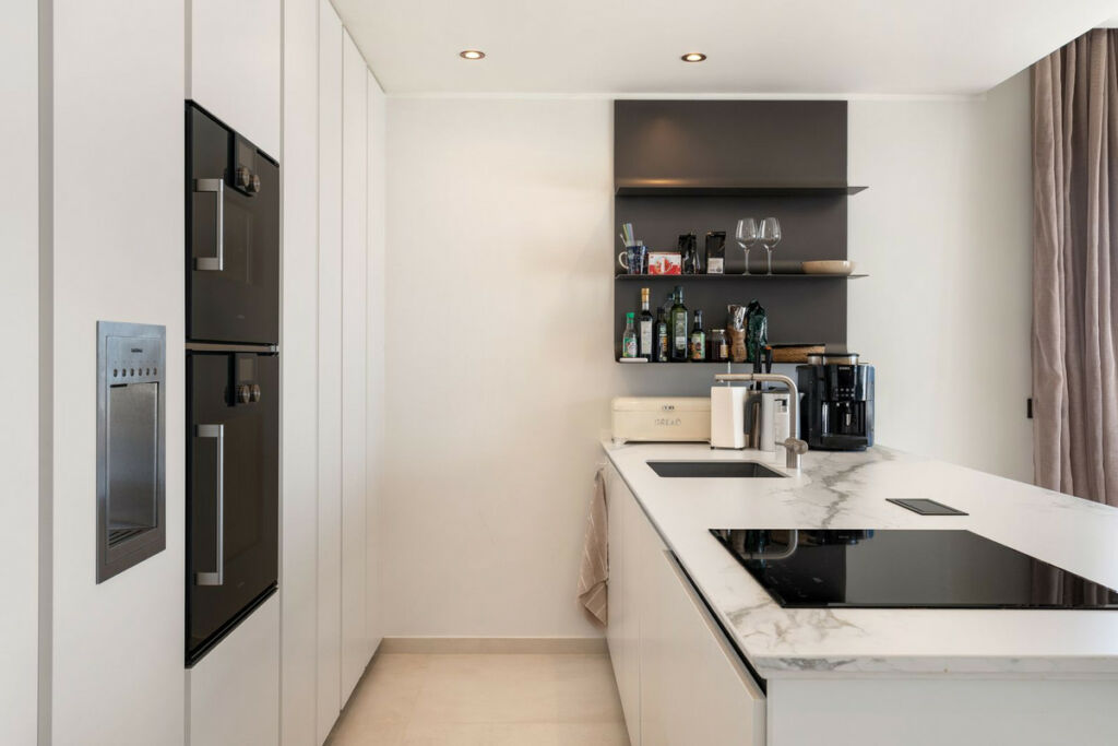 Penthouse Nueva Andalucía Málaga - image 14