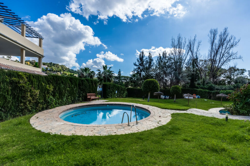 Middle Floor Apartment La Quinta Málaga - image 15