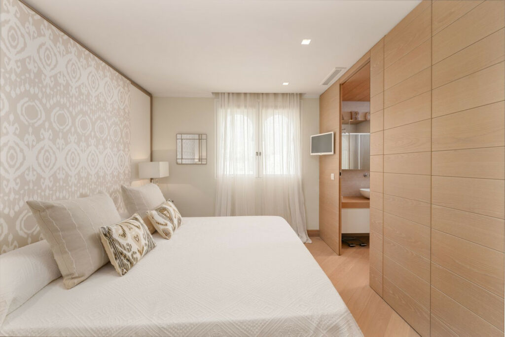 Penthouse The Golden Mile Málaga - image 14