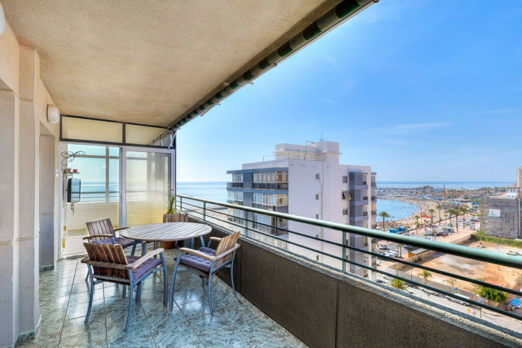 Penthouse Fuengirola Málaga - image 14