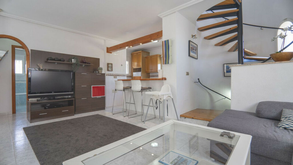 Detached Villa Villamartin Alicante - image 14