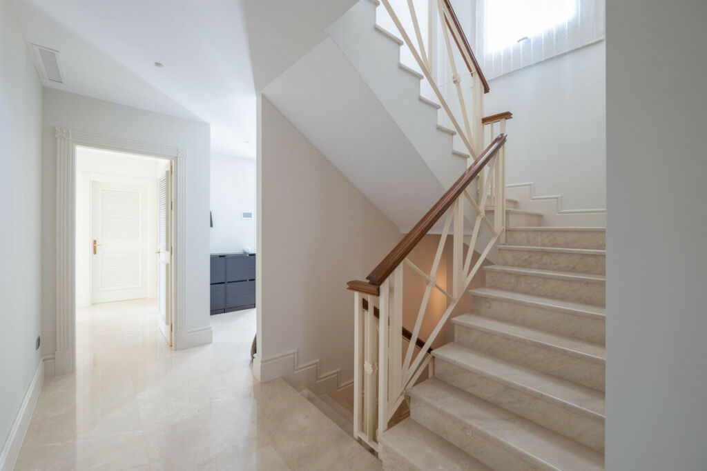 Detached Villa Marbella Málaga - image 15