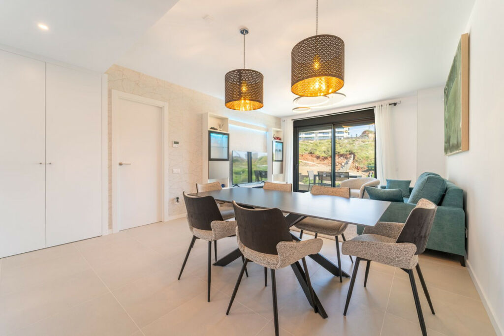 Middle Floor Apartment Fuengirola Málaga - image 14