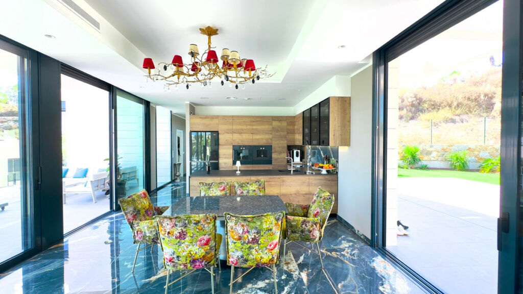 Detached Villa Las Colinas Golf Alicante - image 14
