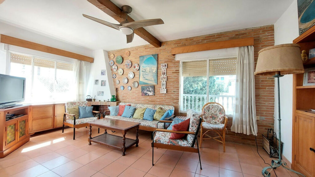 Top Floor Apartment Fuengirola Málaga - image 15