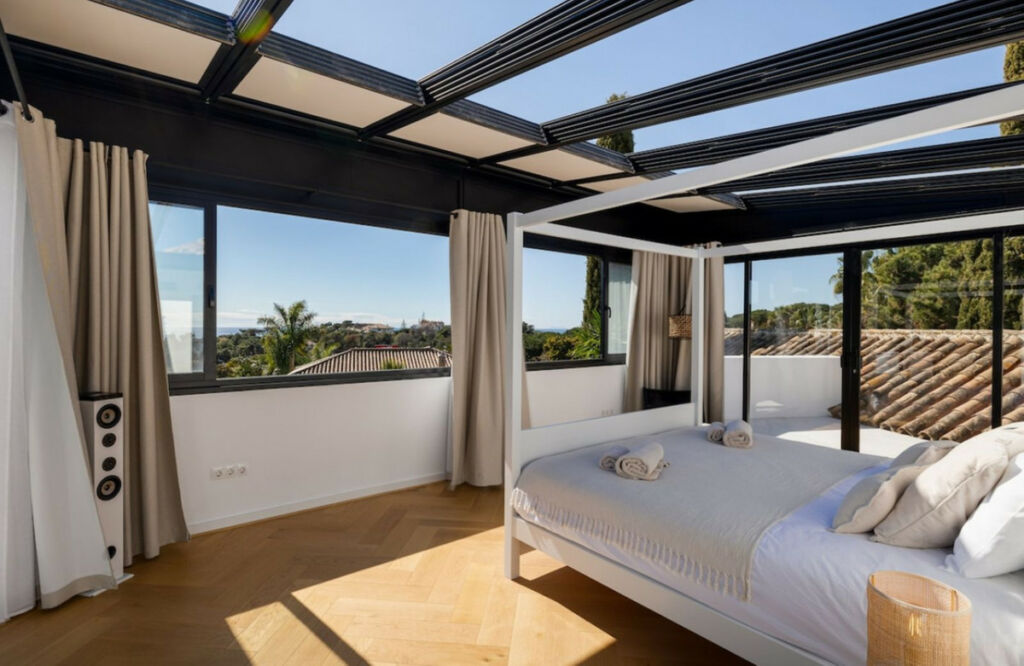 Detached Villa Las Chapas Málaga - image 14