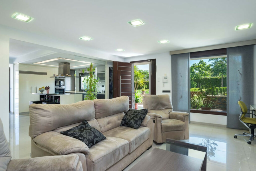 Detached Villa Antequera Málaga - image 14
