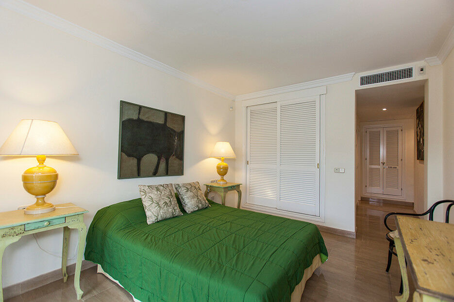 Middle Floor Apartment Elviria Málaga - image 14