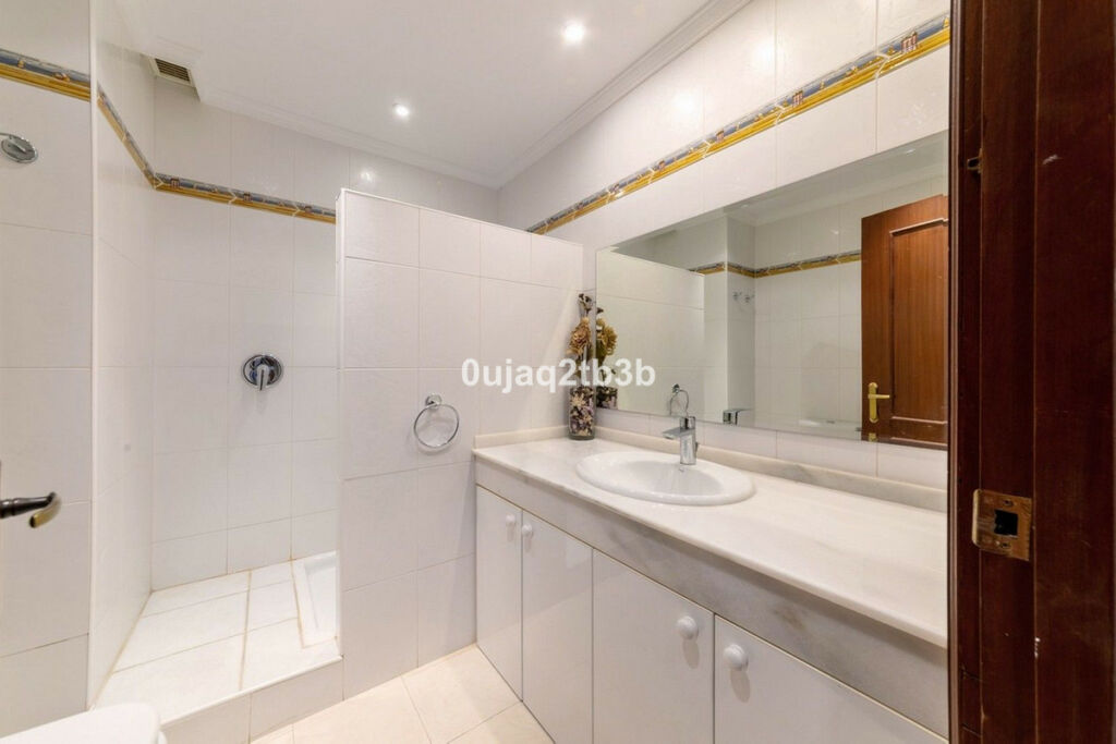 Ground Floor Apartment Nueva Andalucía Málaga - image 17