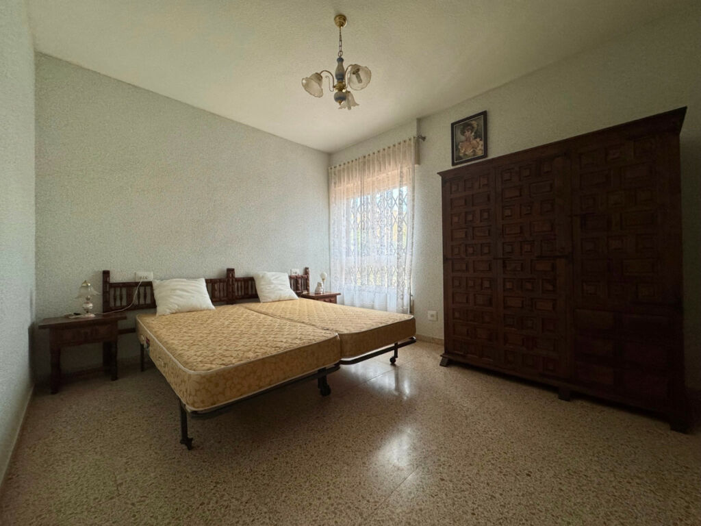 Detached Villa La Zenia Alicante - image 17