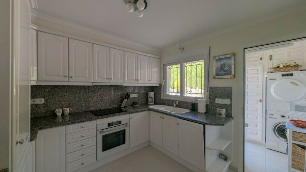 Detached Villa Calpe Alicante - image 13