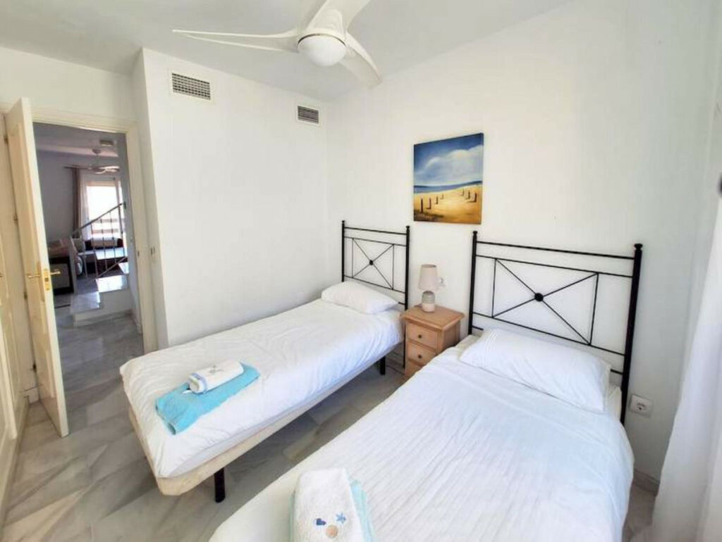 Penthouse Duplex Casares Málaga - image 15