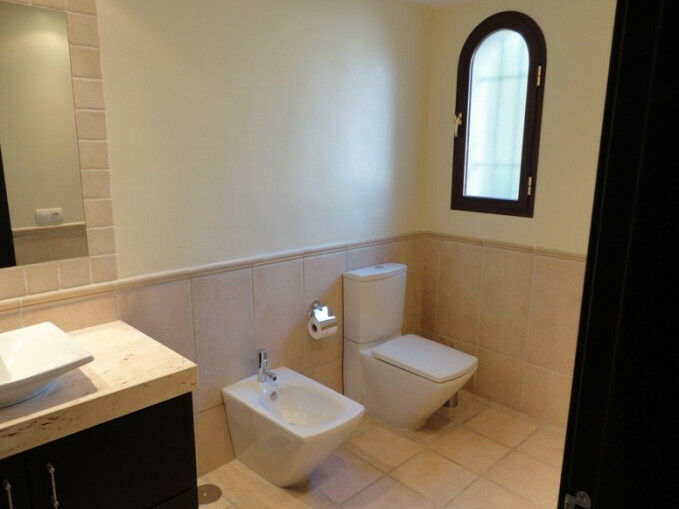 Detached Villa Los Arqueros Málaga - image 15