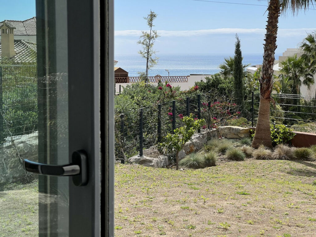 Detached Villa Fuengirola Málaga - image 11
