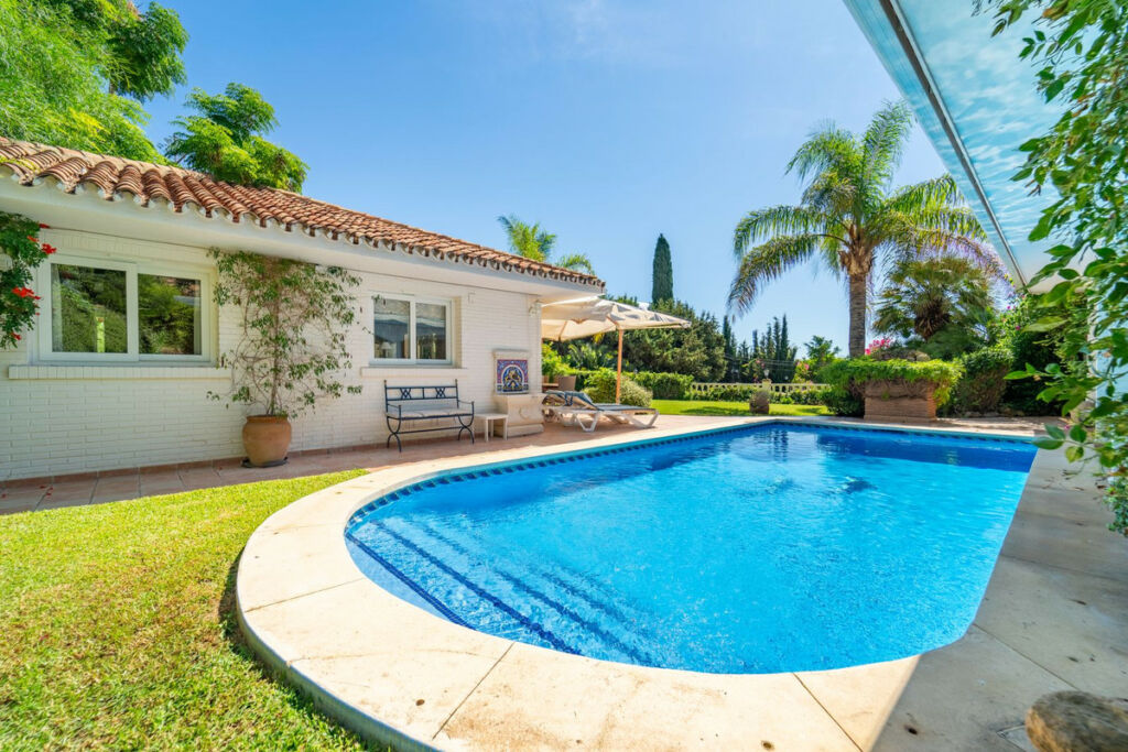 Detached Villa Benalmadena Málaga - image 15