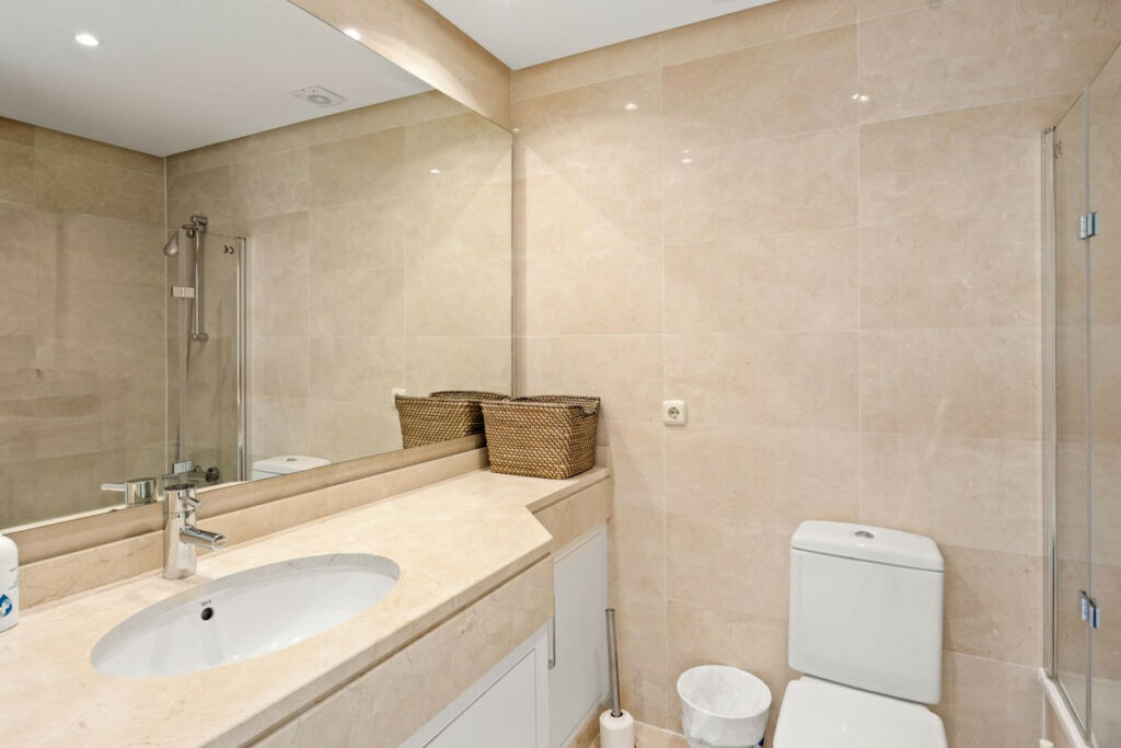 Ground Floor Apartment Casares Málaga - image 15