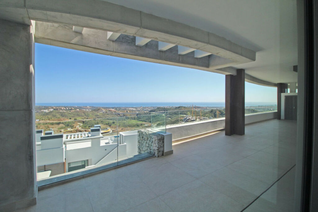Middle Floor Apartment La Quinta Málaga - image 15