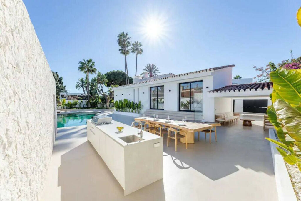 Detached Villa Cortijo Blanco Málaga - image 15