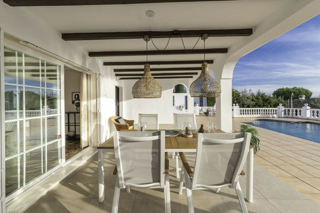 Detached Villa Sierrezuela Málaga - image 15