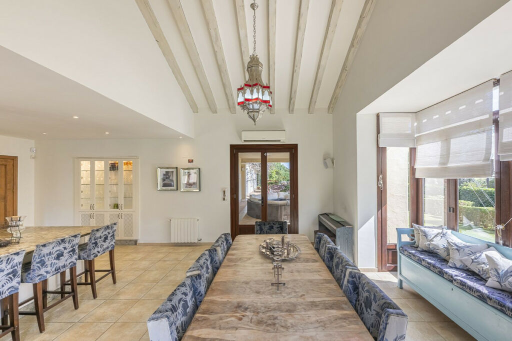 Detached Villa Sotogrande Cádiz - image 15