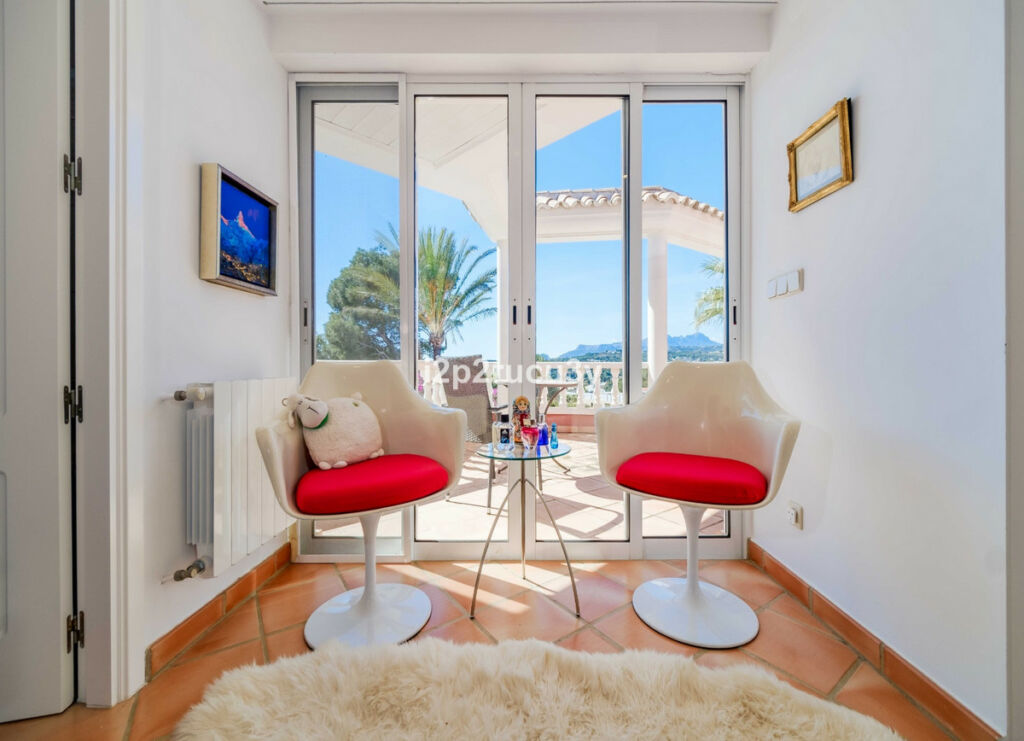 Detached Villa Moraira Alicante - image 16
