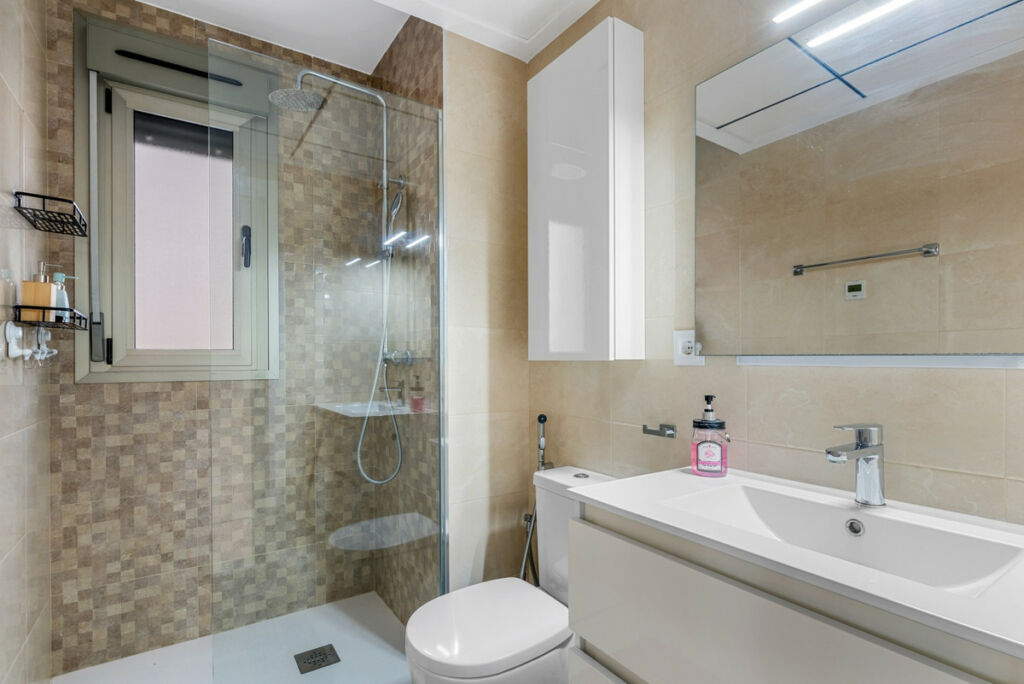 Detached Villa Villamartin Alicante - image 14