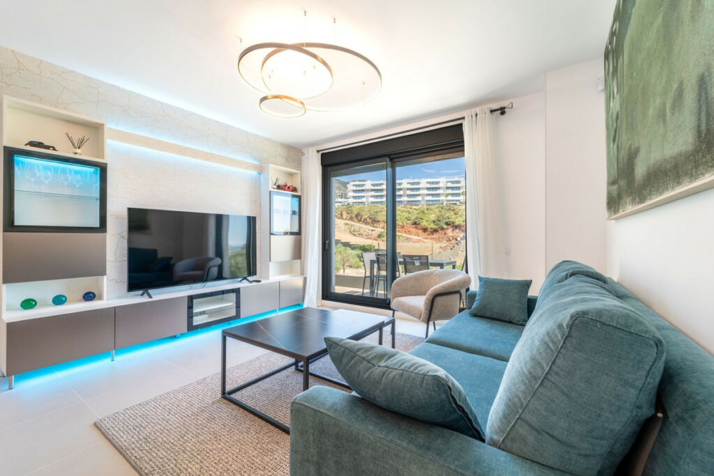 Middle Floor Apartment Fuengirola Málaga - image 15