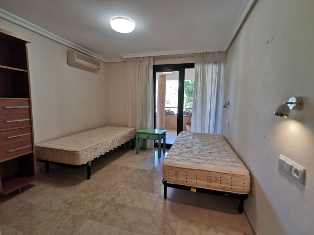 Middle Floor Apartment Altea Alicante - image 15