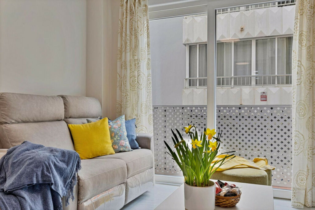 Middle Floor Apartment Fuengirola Málaga - image 16
