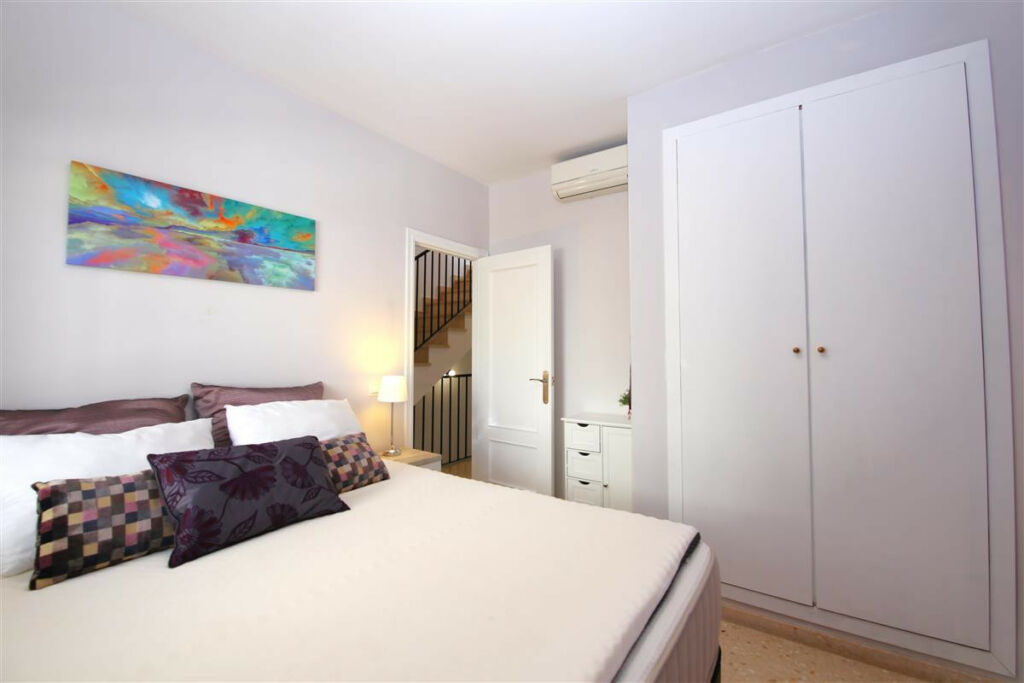 Penthouse Estepona Málaga - image 16