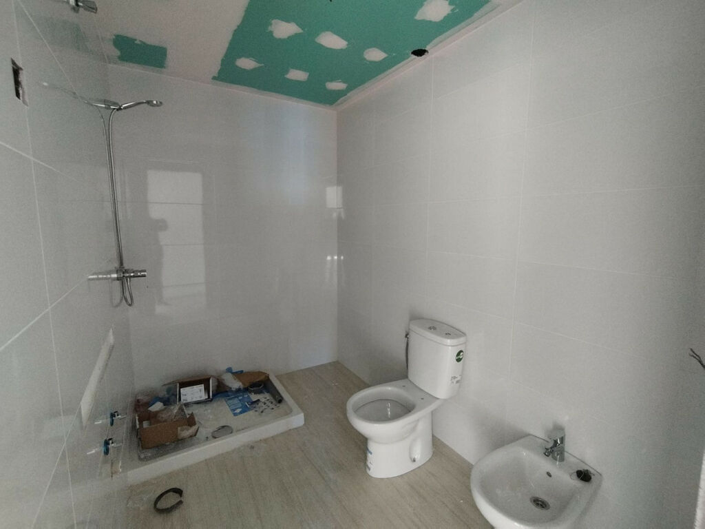 Middle Floor Apartment Fuengirola Málaga - image 16