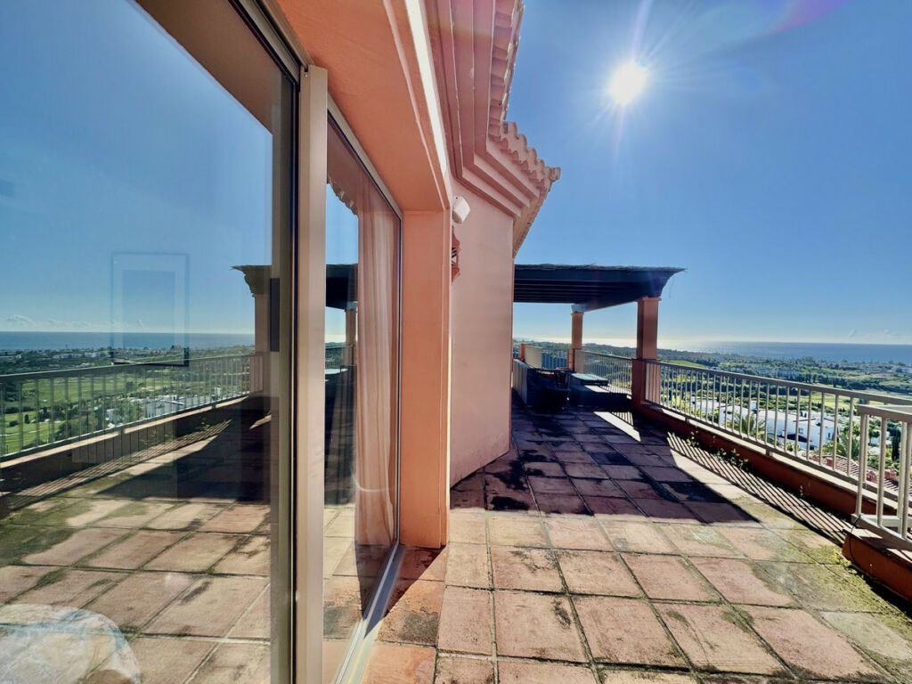 Penthouse Los Flamingos Málaga - image 16