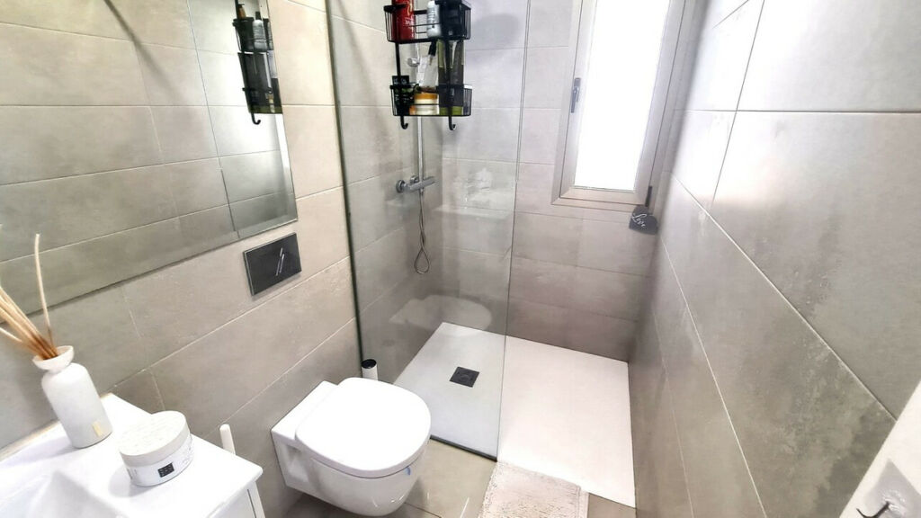 Detached Villa Villamartin Alicante - image 16