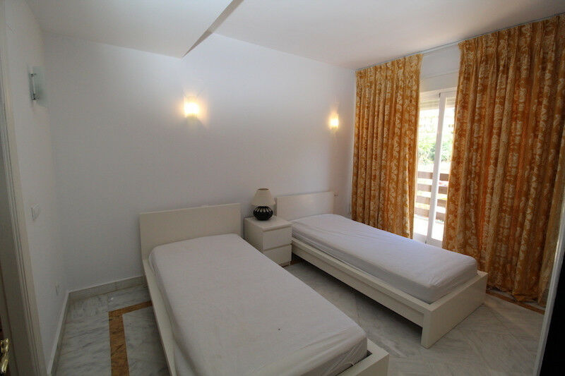 Semi-Detached House The Golden Mile Málaga - image 16