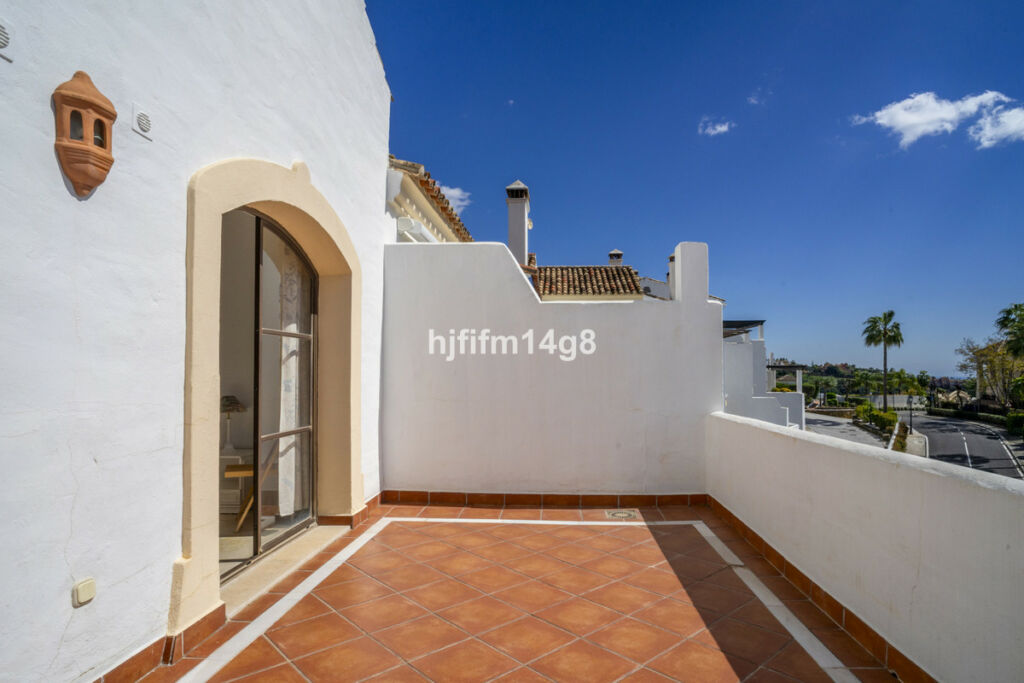 Penthouse Los Arqueros Málaga - image 16