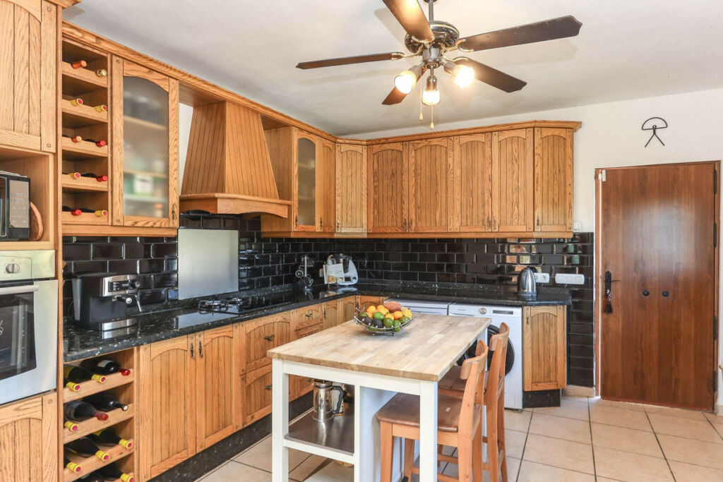 Detached Villa Alozaina Málaga - image 17