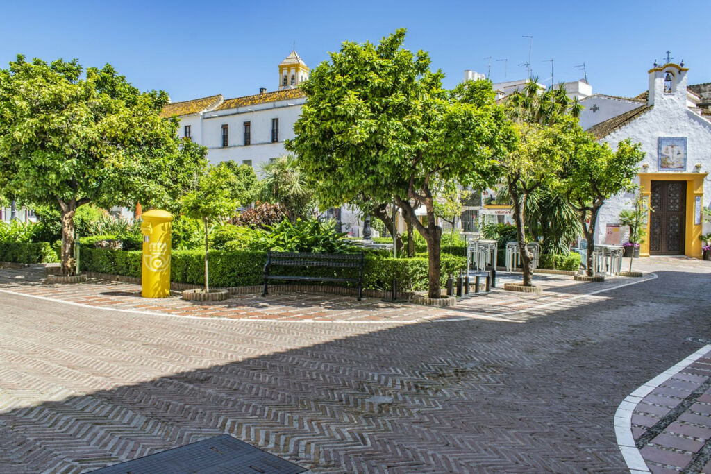 Middle Floor Apartment Marbella Málaga - image 16