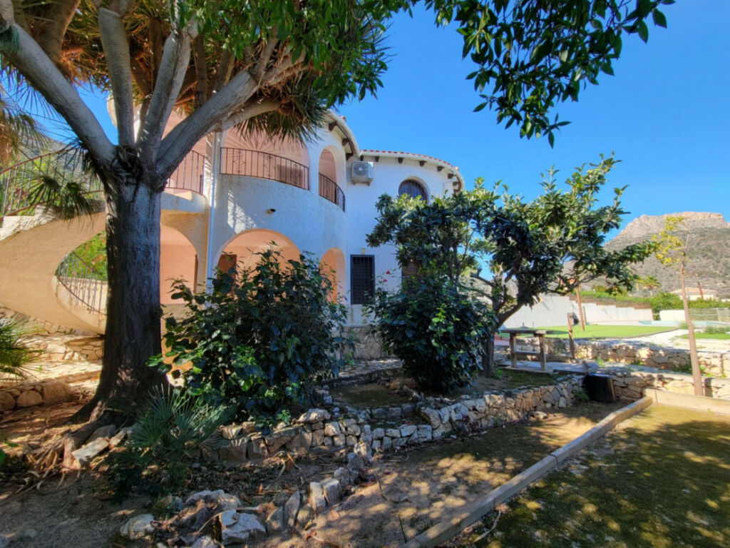 Detached Villa Calpe Alicante - image 19